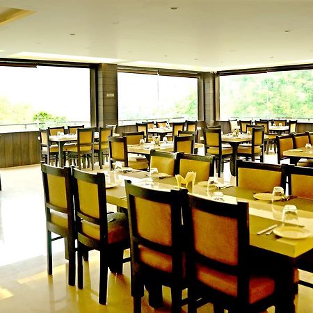 Hotel Trance Ganga Tapovan Экстерьер фото