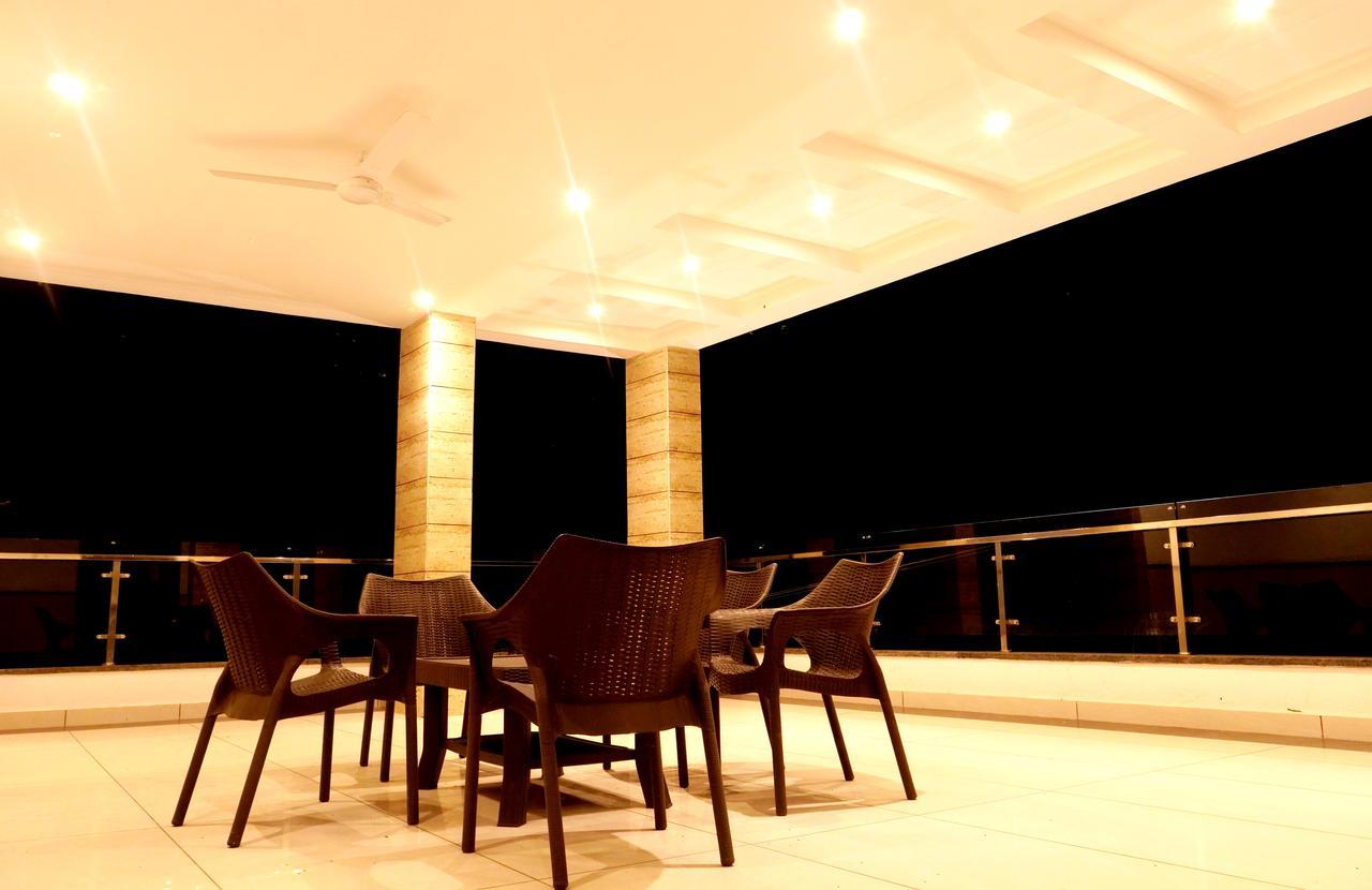 Hotel Trance Ganga Tapovan Экстерьер фото